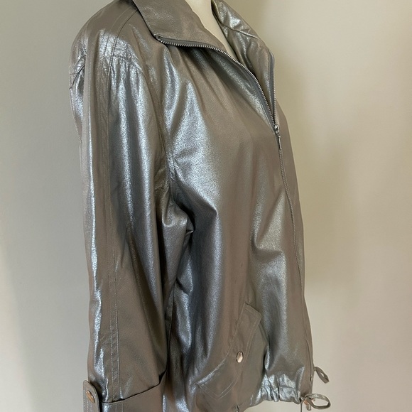 Sharon Young Faux Leather Metallic Silver Bomber Jacket - Picture 3 of 10
